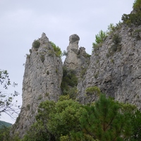 Photo de France - Le Cirque de Mourèze et le Lac du Salagou